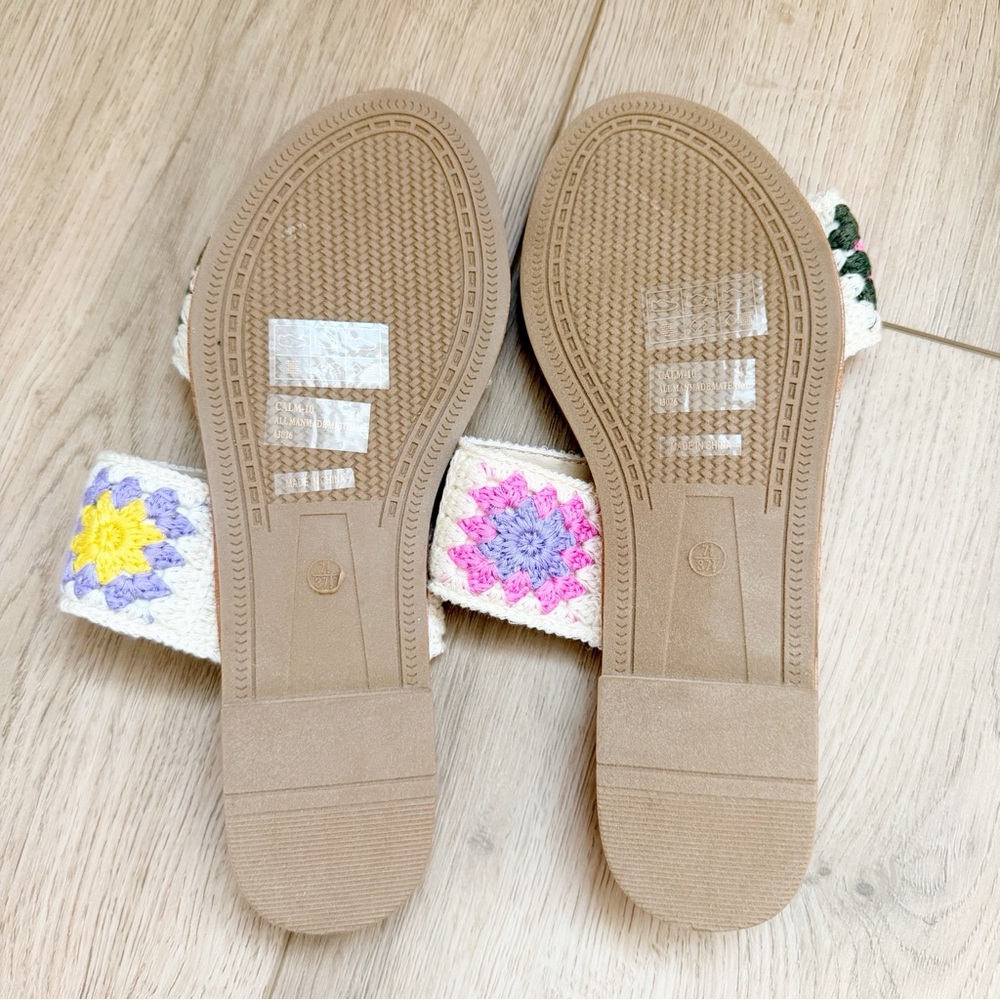 Floral Crochet Sandals - Picture 2 of 3